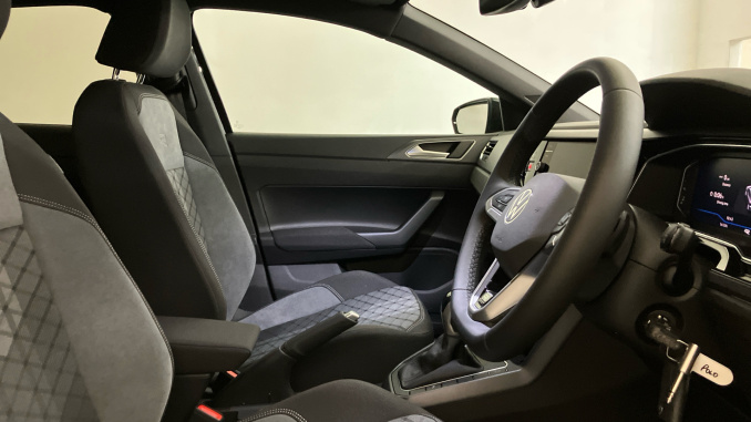 Volkswagen Polo 1.0 TSI 115 Black Edition 5dr DSG Petrol Hatchback - Image 15